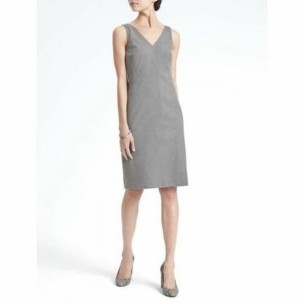 NWT Banana Republic Grey Shift Dress